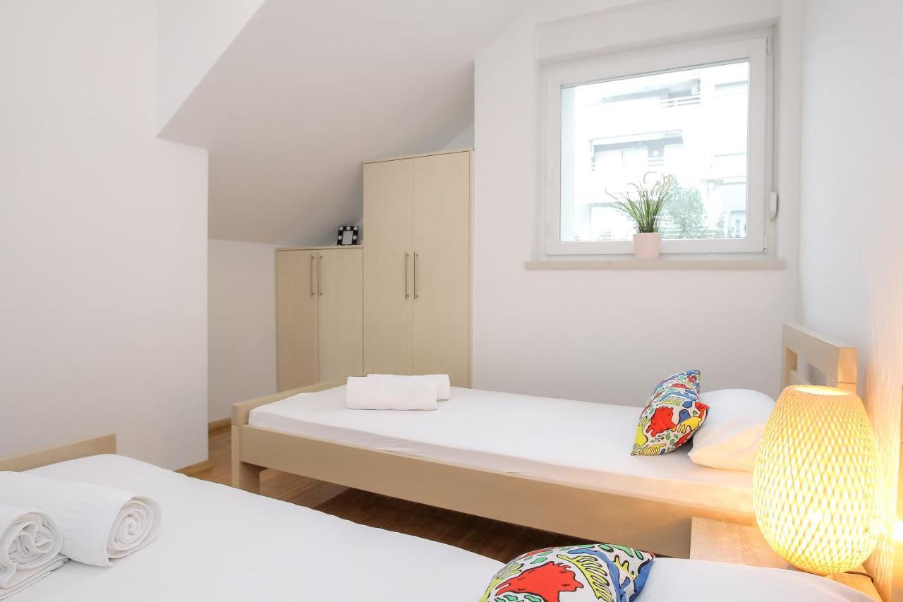 Apartments Tomana نوفاليا الغرفة الصورة
