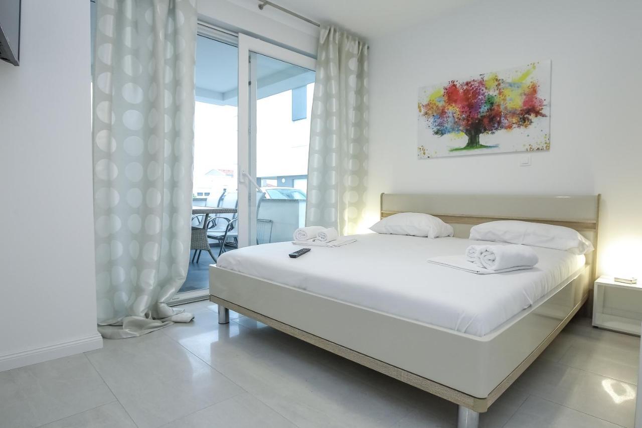 Apartments Tomana نوفاليا المظهر الخارجي الصورة