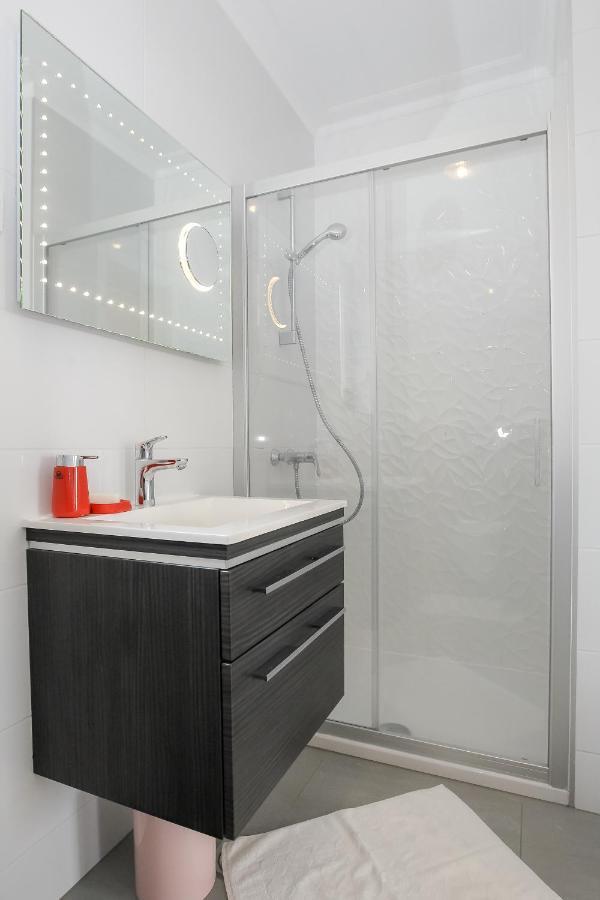 Apartments Tomana نوفاليا المظهر الخارجي الصورة