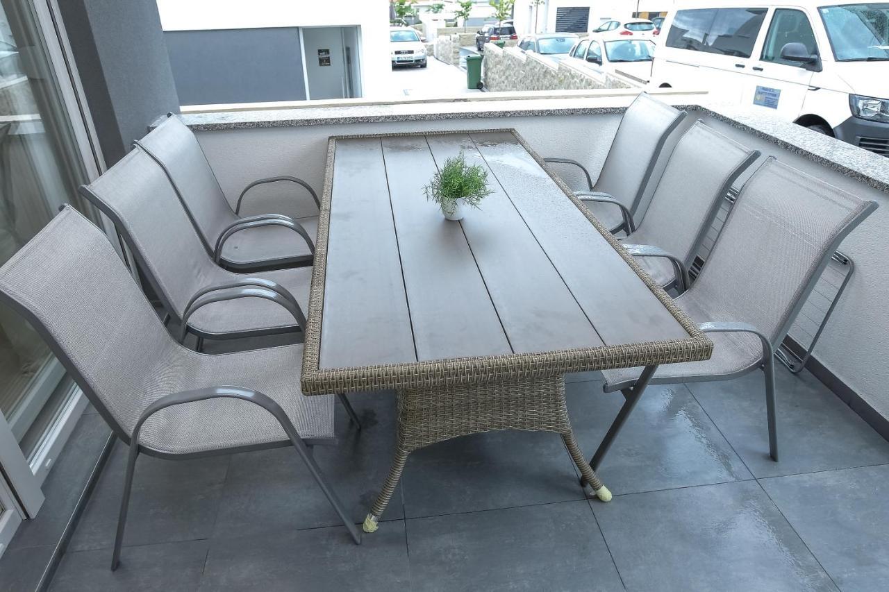 Apartments Tomana نوفاليا المظهر الخارجي الصورة