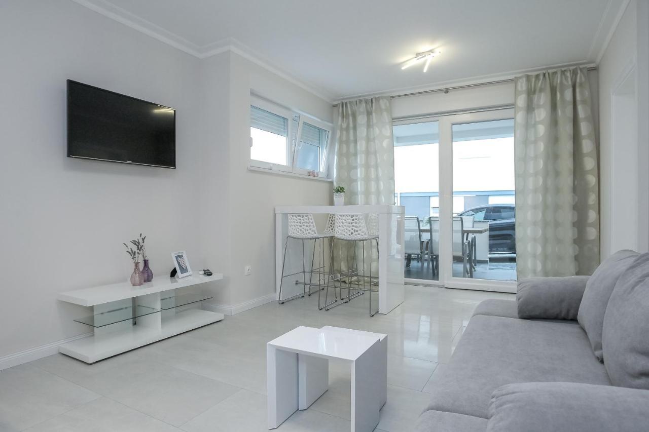 Apartments Tomana نوفاليا المظهر الخارجي الصورة