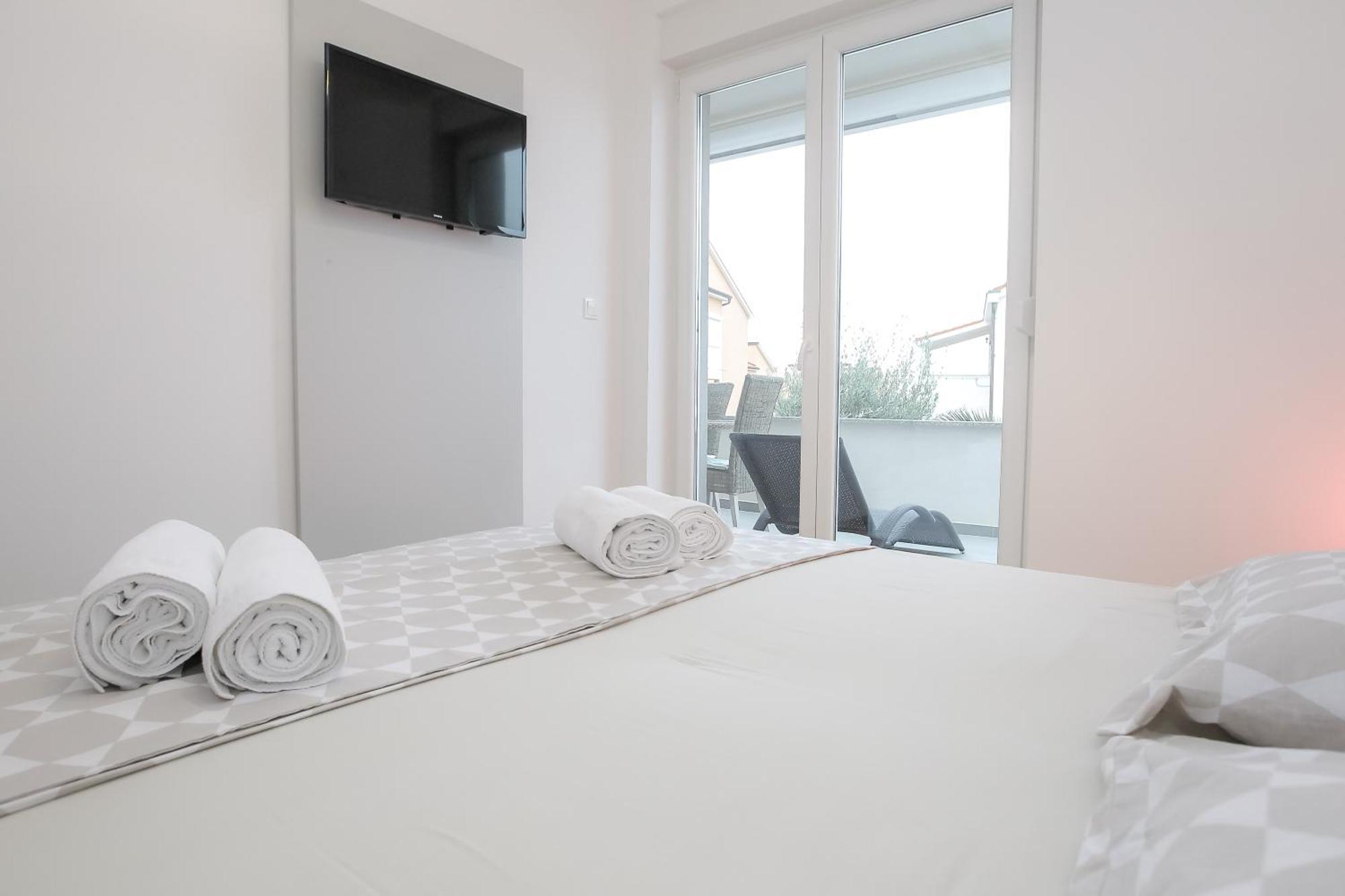 Apartments Tomana نوفاليا الغرفة الصورة